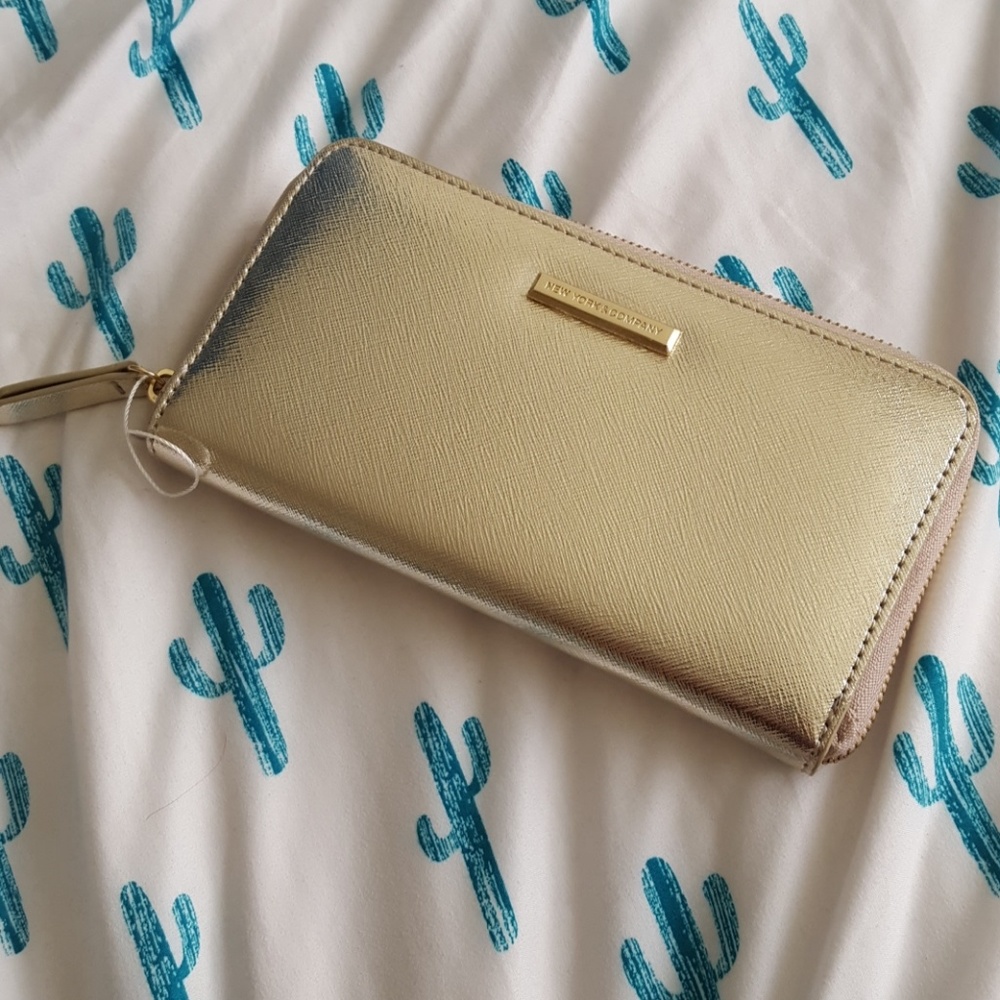 NY&C gold wallet NEW